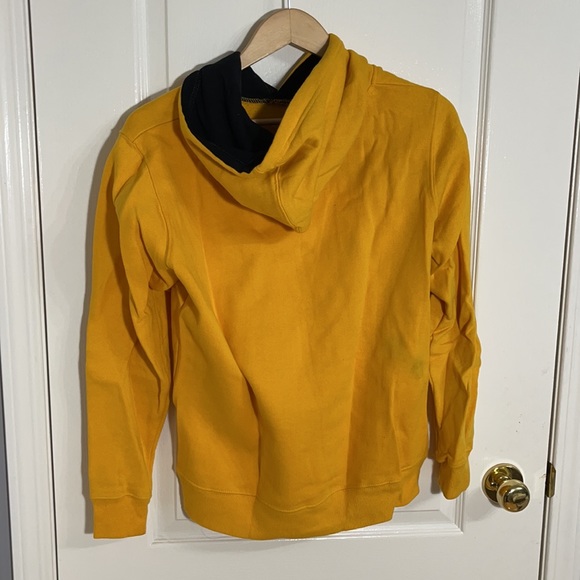 Wichita State University Sweatshirt - Picture 4 of 4